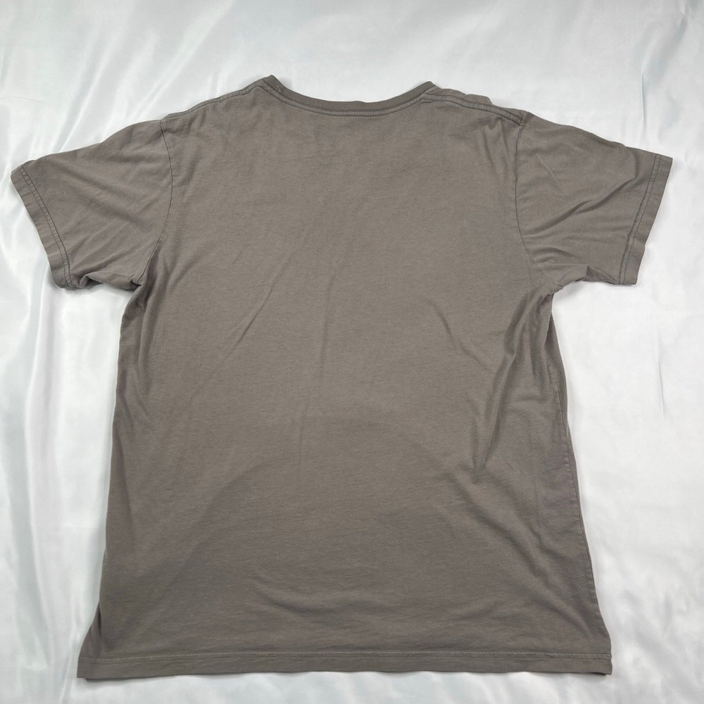 Patagonia T-Shirt (MEDIUM) - Picture 4 of 6